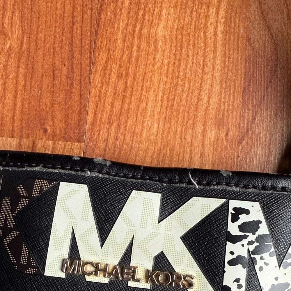 Michael Kors Jet Set Travel Medium Carryall Tote Designer Animal Print Gold Used